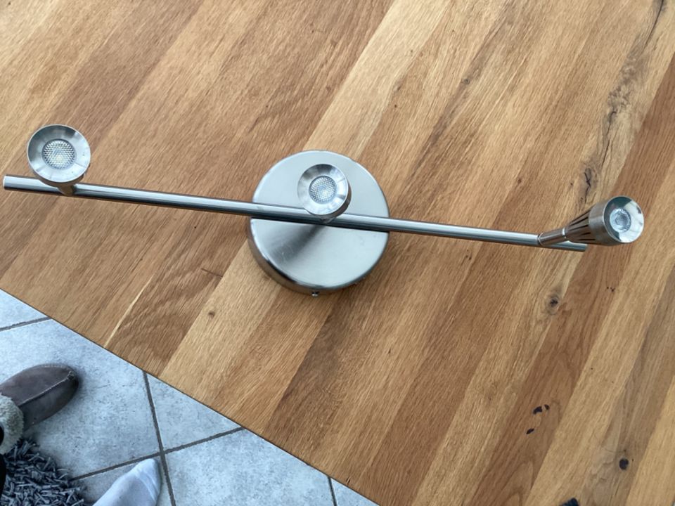 1 Wand/Decken/Halogenstrahler von Ikea in Eschwege