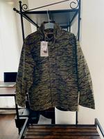 Neue Carhartt M-65 Utility Jacke Camo Tiger, Größe M Berlin - Charlottenburg Vorschau