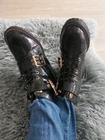 ASOS Halbstiefel/Boots zum Schnüren in Kroko Optik in schwarz Stuttgart - Stuttgart-Nord Vorschau