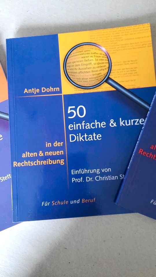 Drei Taschenbücher der neuen Deutschen Rechtschreibu in Schlema