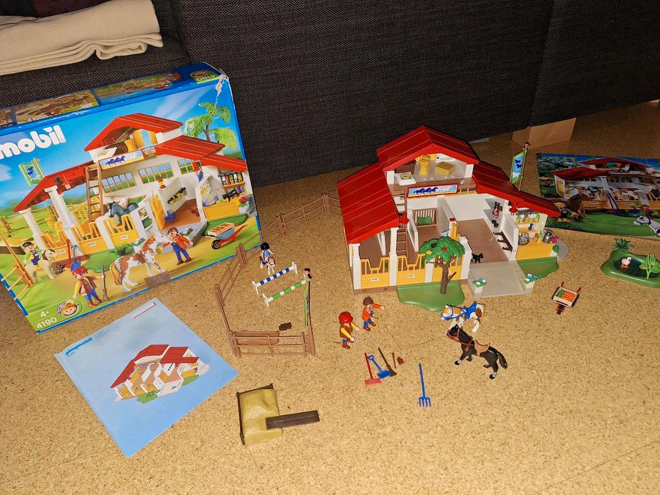 Playmobil Reitstall Reiterhof 4190 OVP vollständig + Extra gratis in Villingen-Schwenningen