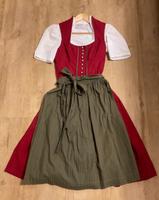Wenger Dirndl hochgeschlossen rot mit Bluse und grüner Schürze Bayern - Grassau Vorschau