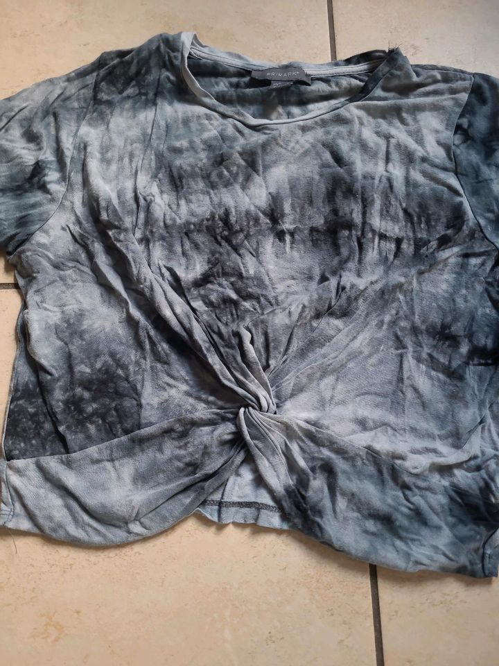 Primark Shirt Gr.40 Batikschwarz in Uedem