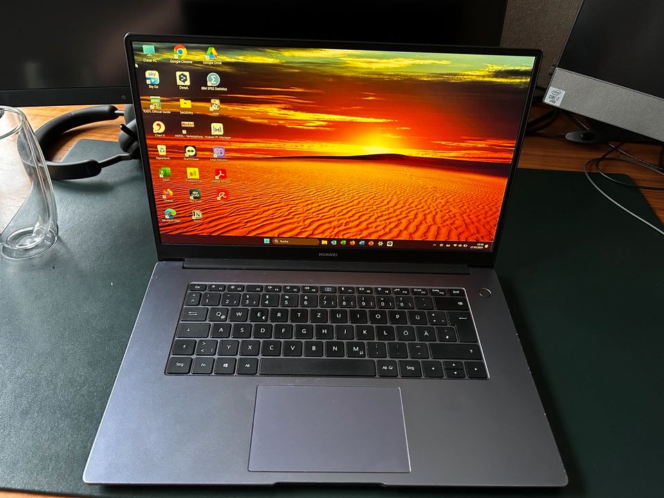 HUAWEI MATEBOOK D 15 SPACE GRAY 8GB+256GB INTEL® CORE™ I5 in Frankfurt am Main