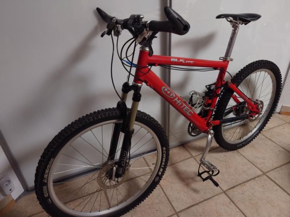 MTB 26 Zoll Hi-Tec lite  Shimano XT Racefully in Stuttgart