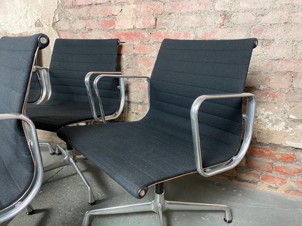 6x Eames Aluminium Chairs EA 108 Vitra Bürostuhl Stuhl Hopsak in Wuppertal
