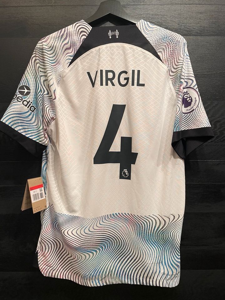 Original Virgil van Dijk Trikot Vapor Liverpool FC in Dresden