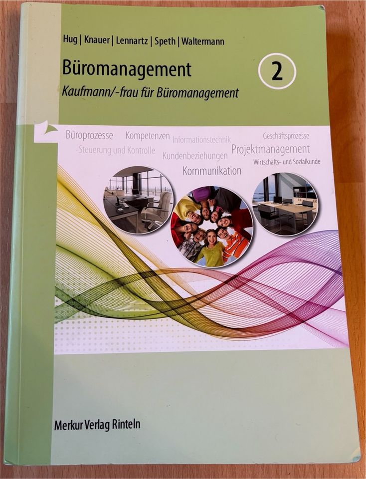 Büromanagement - Kaufmann/-frau für Büromanagement (1-3) in Ahrensburg