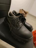 Arbeitsschuhe UVEX Oil Resistant Gr.46 Kr. Altötting - Altötting Vorschau