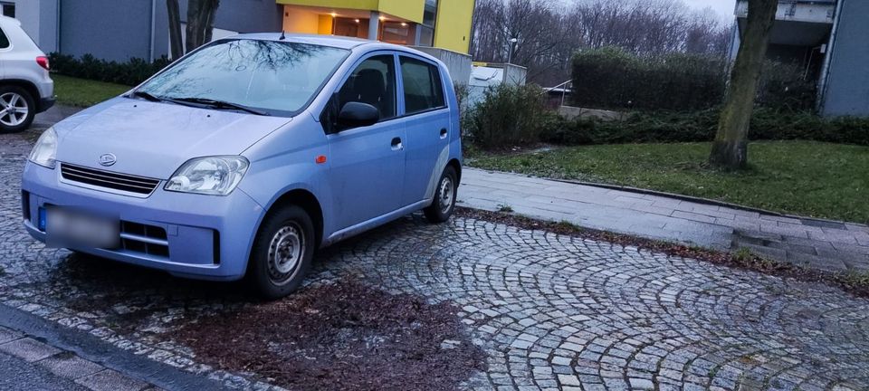 daihatsu coure  2004 -99tkm 7111-379 in Essen