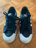 Adidas Nizza Sneaker 39 Turnschuhe Damen Nordrhein-Westfalen - Horn-Bad Meinberg Vorschau