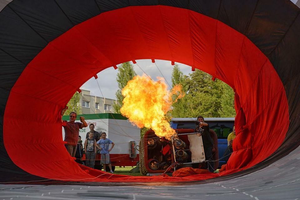 Nördlingen Ballonfahrt in ihrem Wohnort (Nördlinger Ries) in Nördlingen