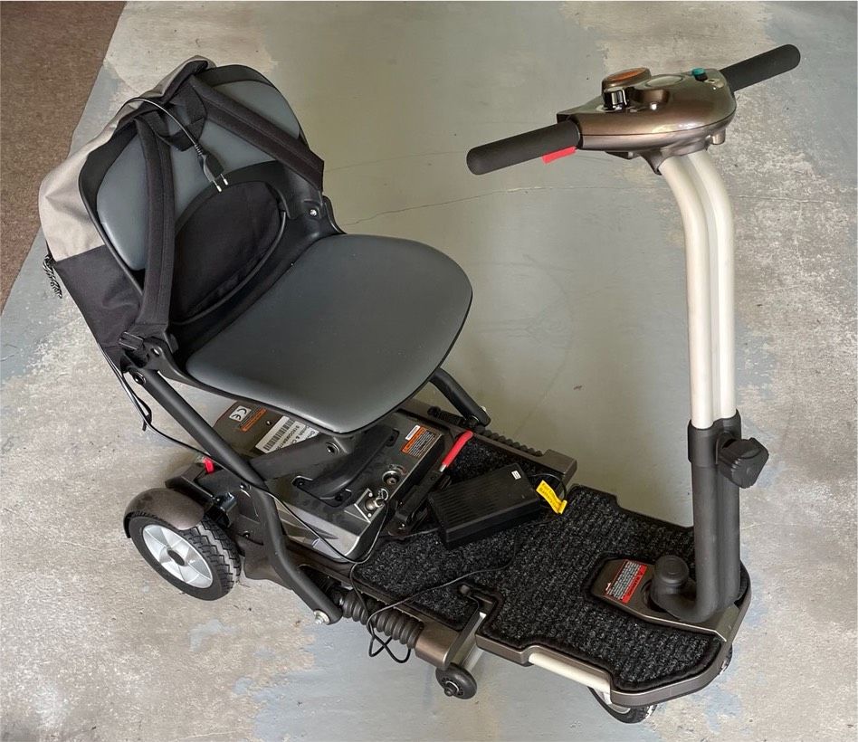 NEU Drive Medical Scooter Elektro Gehilfe Rollstuhl in Gera