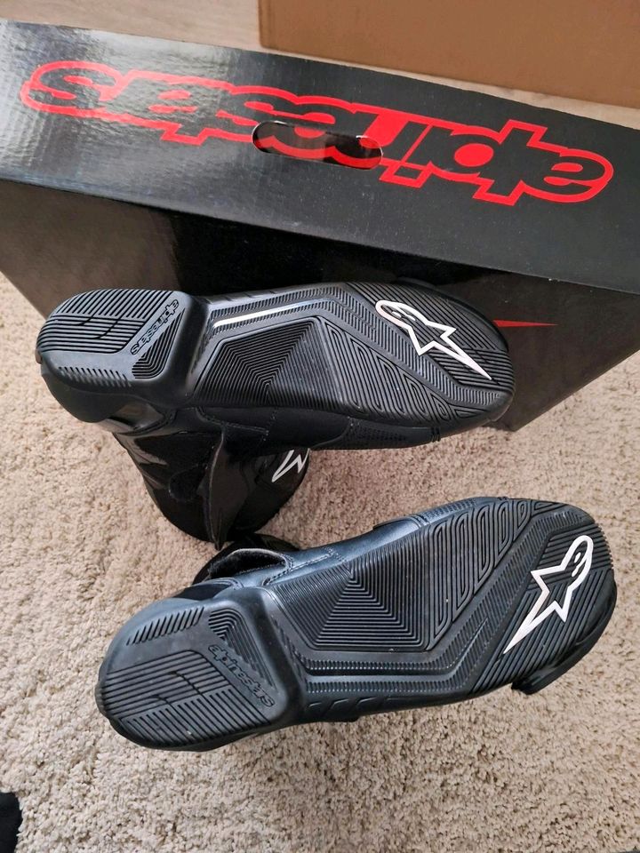 Alpinestars Motorradstiefel in Niedereschach