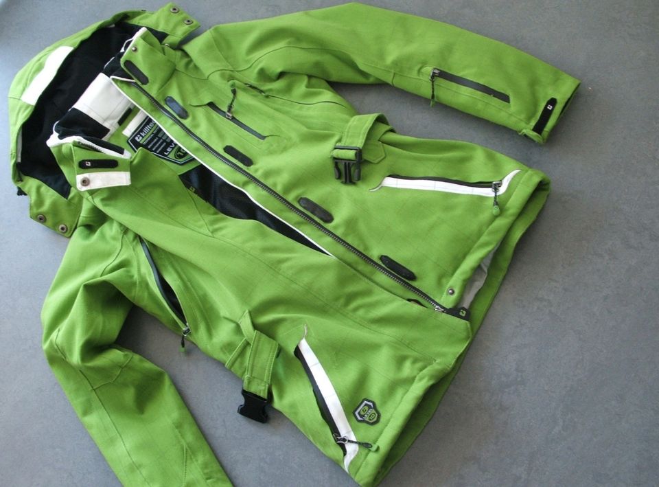 Knallgrüne OutdoorJacke/Windbreaker von Killtec in Neunkirchen-Seelscheid