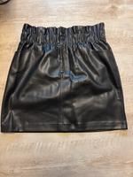 Only Rock Lederimitat Paperskirt schwarz Gr.L Bayern - Ebermannstadt Vorschau