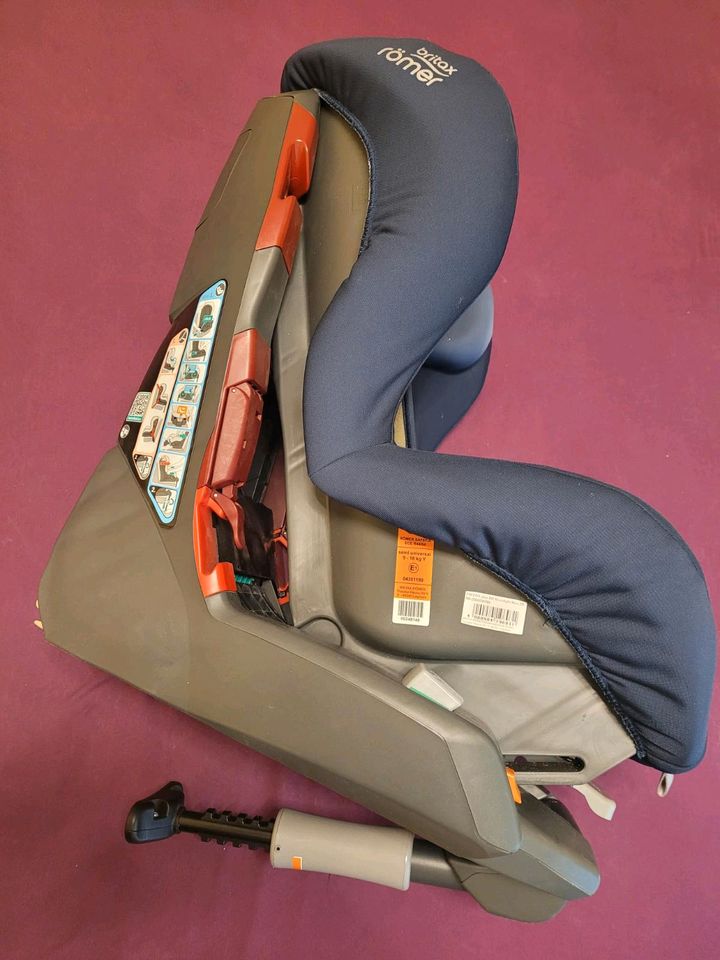 Britax Römer Kindersitz 9 -18 kg in Dormagen