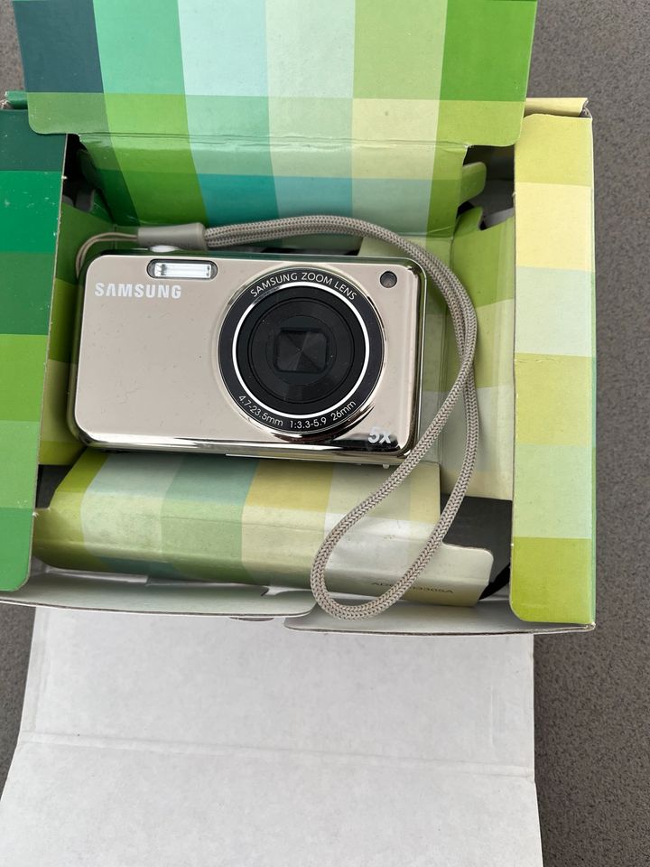 Kompaktkamera von Samsung PL120 -Neu in München