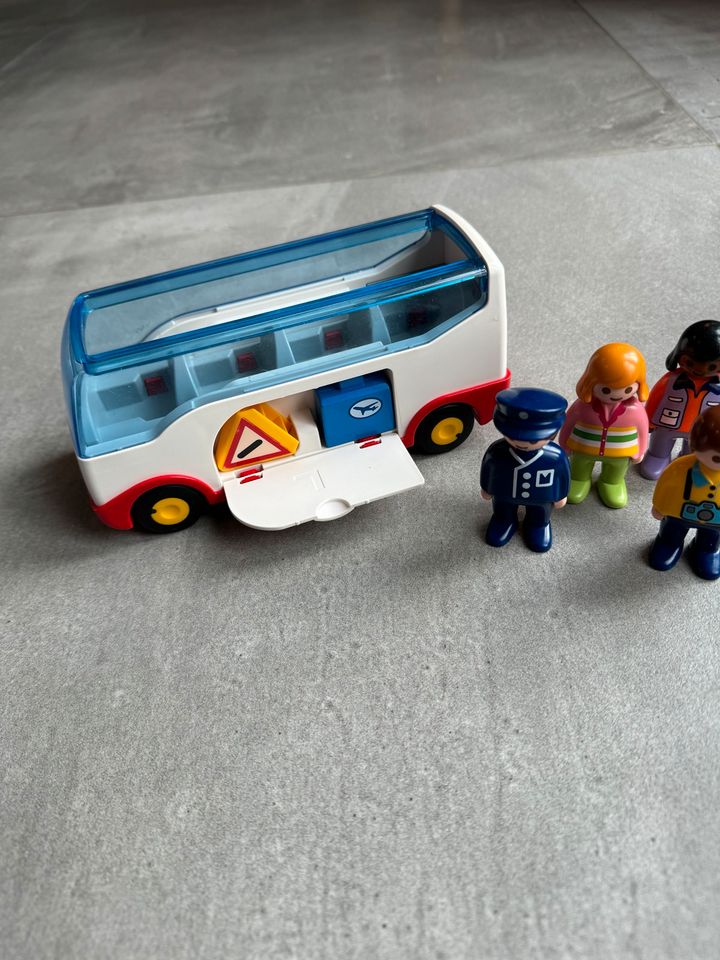 Playmobil 123 Bus, vollständig! in Mörfelden-Walldorf