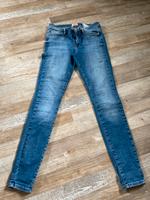 Blaue Only Jeans Größe 30/32 Hessen - Vöhl Vorschau
