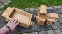 Holztraktor mit Anhänger aus Vollholz Spielzeug Rostock - Brinckmansdorf Vorschau