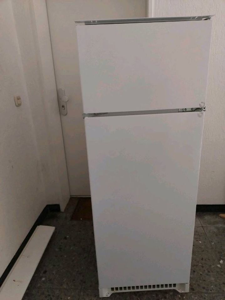 (Einbau) Kühlschrank in Essen