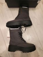 Tommy Hilfiger Boots NEU mit Etikett Nordrhein-Westfalen - Solingen Vorschau