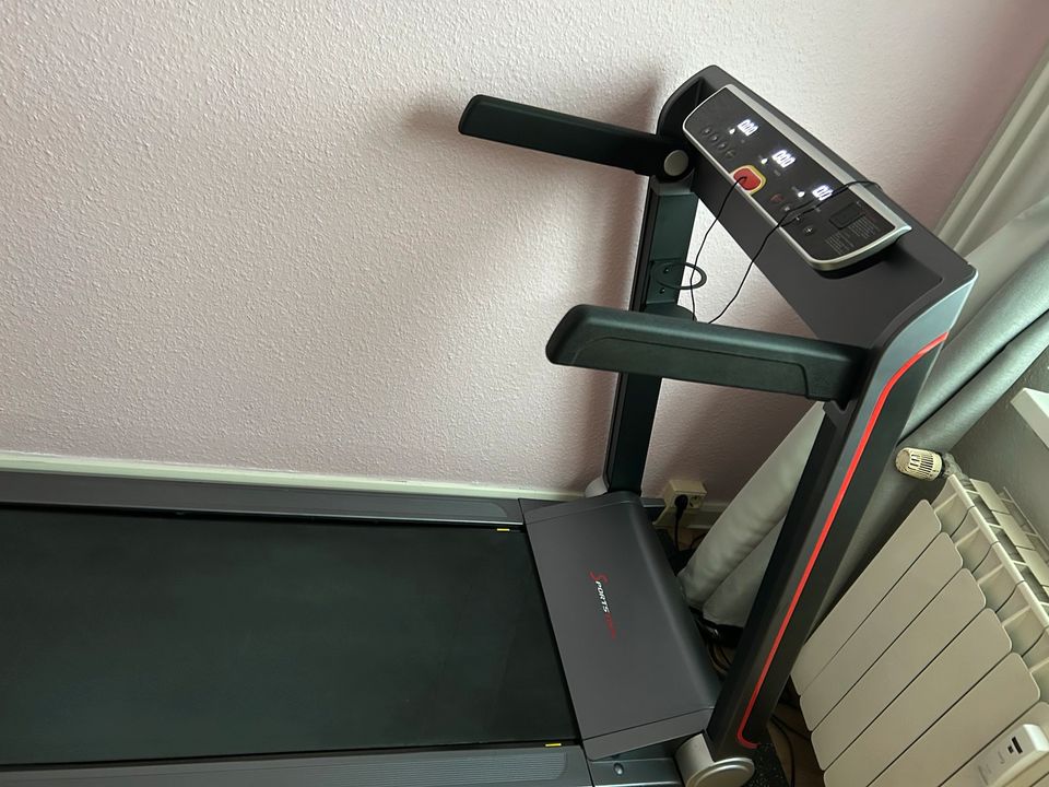 Laufband Sportstech FX300 in Berlin