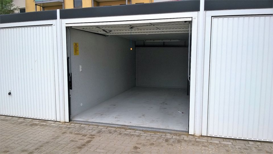 Garage - in Bhv-Geestemünde, groß, Strom möglich in Bremerhaven