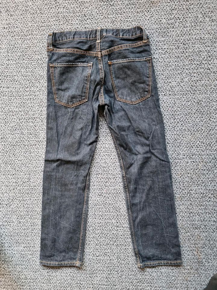 Jeans Jungs schwarz Gr. 134 SLIM 3€ Bitte nur Abholung! in Wienhausen