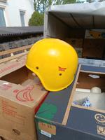 alter DDR Mopedhelm Motorradhelm Helm VEB Perfekt Simson Dresden - Cossebaude Vorschau