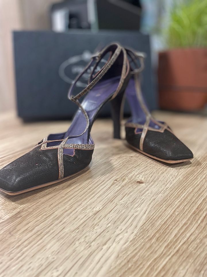 Prada Schuhe, Absatz Größe 40 - 40,5 Pumps High Heels in Markt Schwaben