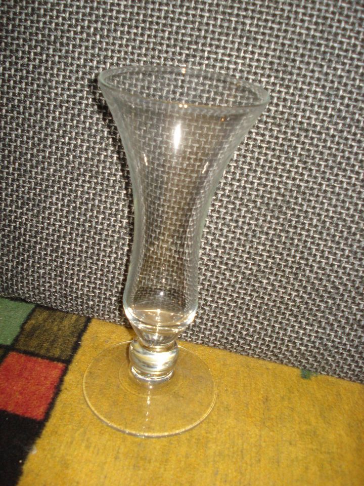 Blumenvase Glas 23 x 9,8cm in Friedrichsdorf