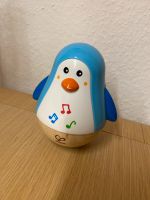 Hape Pinguin, Stehaufmännchen, mit Geräuschen Stuttgart - Rohracker Vorschau