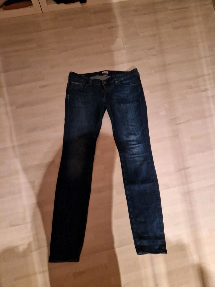 Tommy hilfiger jeans 34/34 in Zweihausen