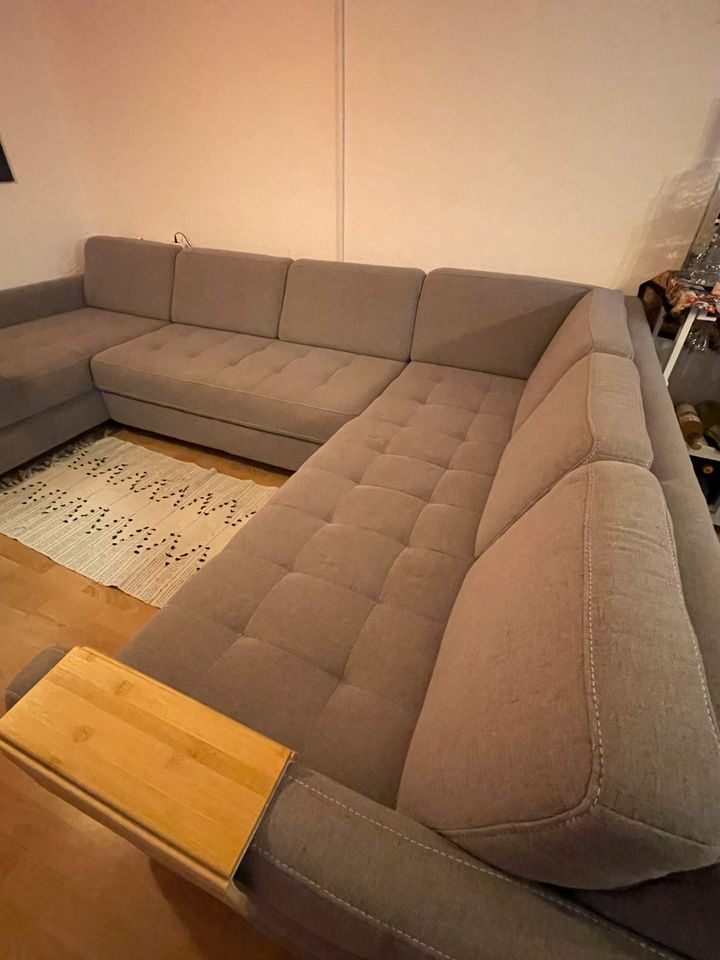 Ecksofa U-Couch in gutem Zustand 190x200x160 in Düsseldorf