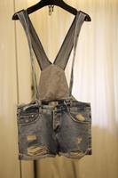 Zara Latzhose Jeans Shorts Destroyed Look Größe 36 Bayern - Kiefersfelden Vorschau
