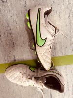 Fußballschuhe Nike mit Stollen Größe 32 Nordrhein-Westfalen - Hamm Vorschau