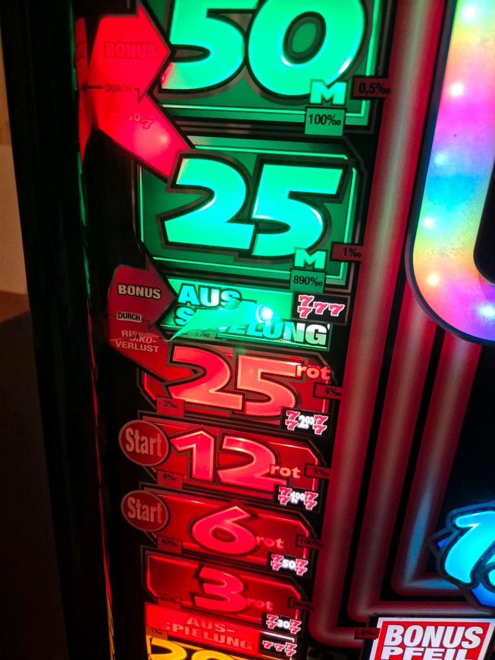 Löwe Triomint Warp 7 Spielautomat Euro in Menden
