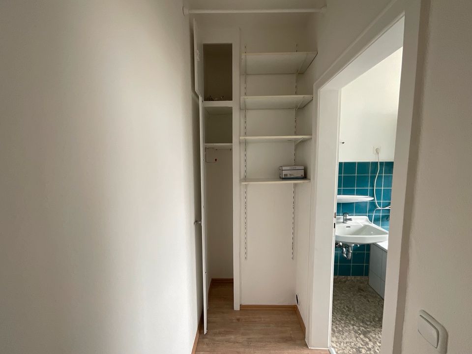 1 Zimmer-Wohnung mit Balkon + Keller + Stellplatz (Provionsfrei) in Ennepetal