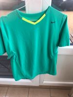 Damen Sport Shirt Nike XL top Zustand Nordrhein-Westfalen - Neuss Vorschau