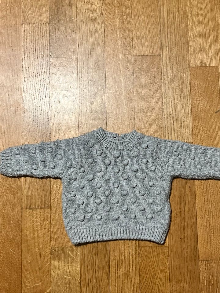 Zara Strickpullover grau 62 in Regensburg