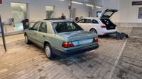 Mercedes-Benz W124 Oldtimer Bayern - Freising Vorschau