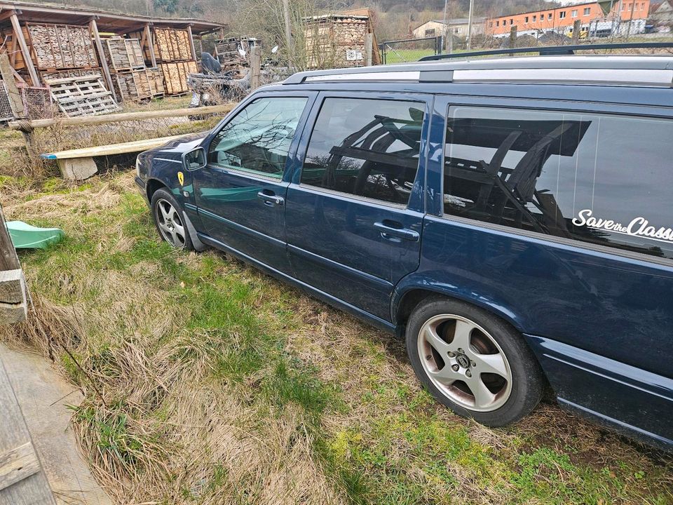 Volvo v70 l 2,4l 140ps in Dorndorf