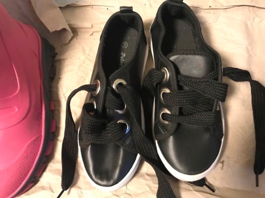 Kinder Mädchen Schuhe Paket G.36 in München