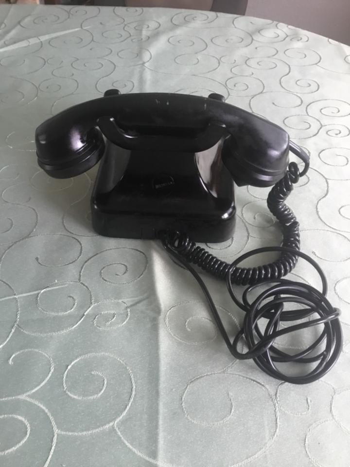 Telefon DDR W38 Tischapparat mit Wählscheibe Nummernschalter in Ziltendorf
