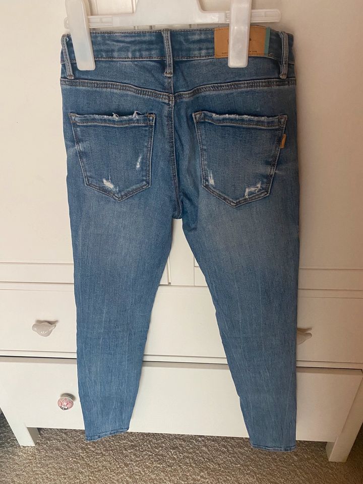 Stradivarius Hose Jeans Gr. S 36 blau skinny Bluejeans in Augsburg