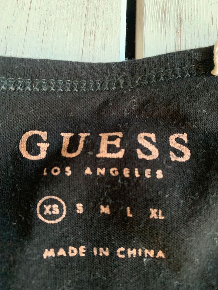Guess T-Shirt Gr XS in München