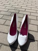 Pumps mit Plateau weiß Bayern - Reichertsheim Vorschau
