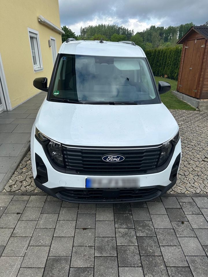 Ford Tourneo Courier in Aldersbach